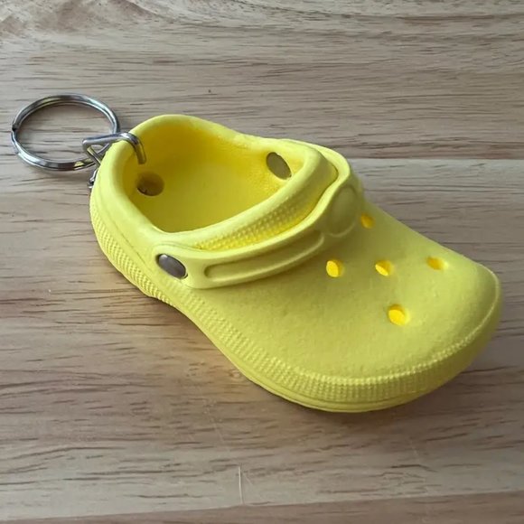 NEW 1 Piece Clog Shoes Charm Keychain Handbag Backpack Keyring Hang Tag - Picture 1 of 7